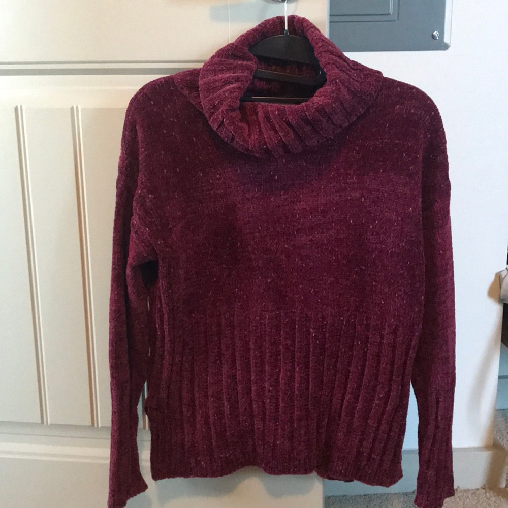Beautiful thick warm sweater wine color